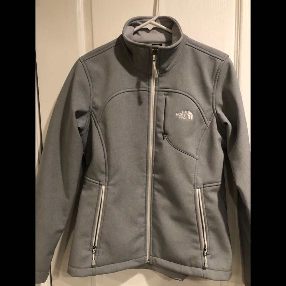 The North Face Apex Risor Top Windwall Jacket
